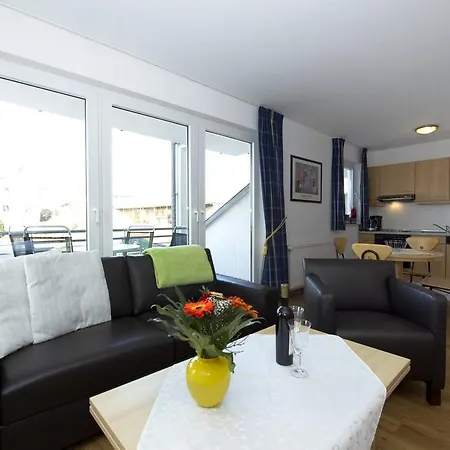 Haus Suedstrand * Goehren (Ruegen)